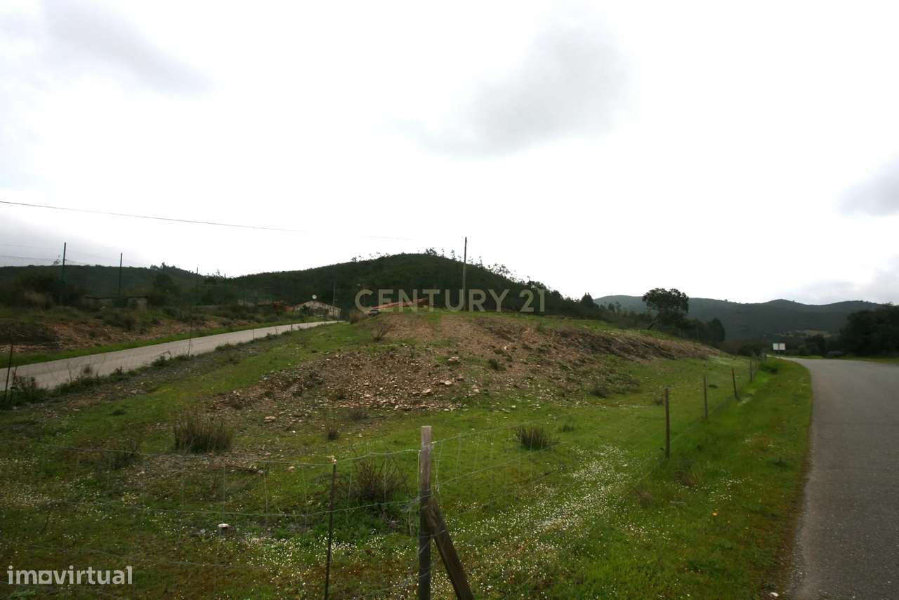 Terreno urbano na zona de Ribeira de Odelouca, freguesia São Barnabé. - Grande imagem: 5/11