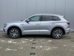 Volkswagen Touareg V6 TDI 4MOTION Elegance - 4