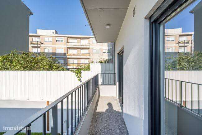 T1 Novo com Varanda e Ar Condicionado em Paranhos-8