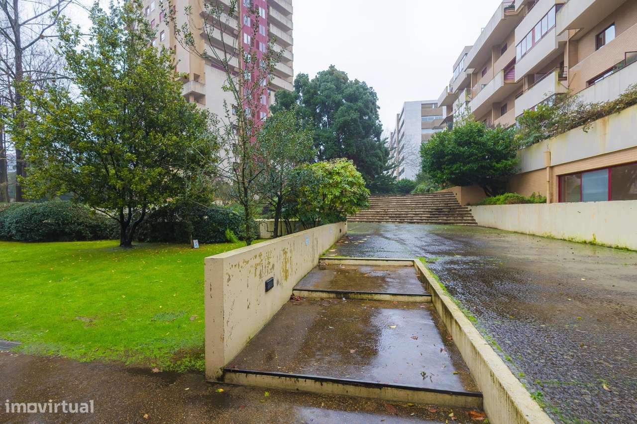 Exclusivo Duplex T5 no prestigiado “CONDOMÍNIO S. JOÃO BOSCO”-51