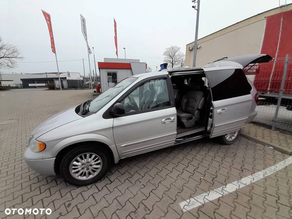 Chrysler Town & Country 3.8 - 8