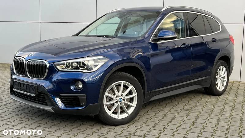 BMW X1 xDrive20d Sport Line - 3