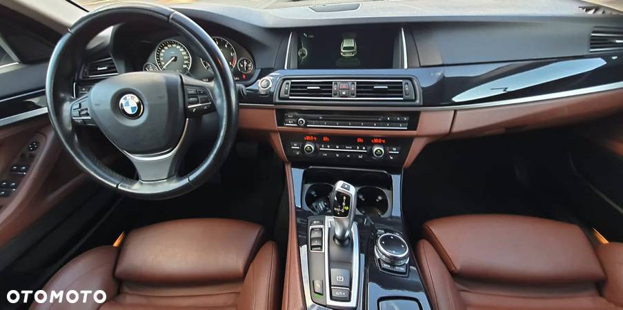 BMW Seria 5 520d Touring Luxury Line - 18