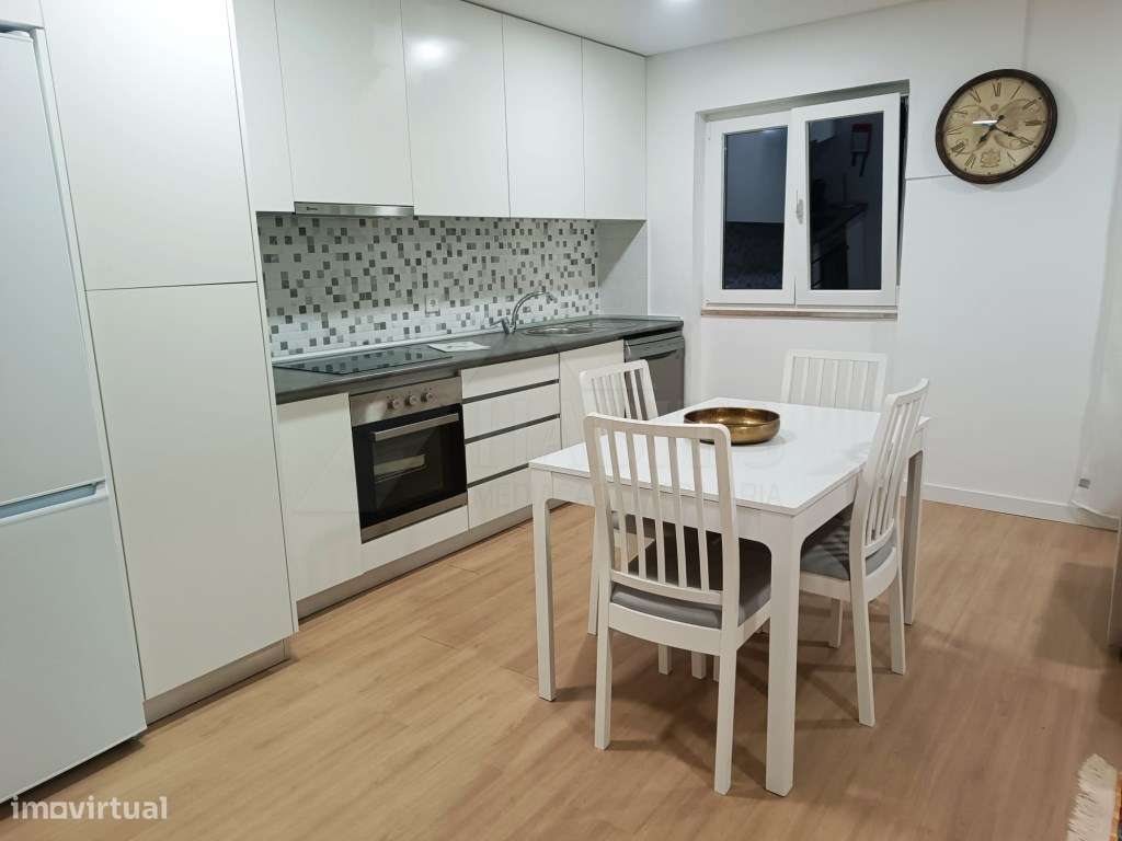 Apartamento T1+1 - 6º andar - Centro de Braga - Grande imagem: 5/26