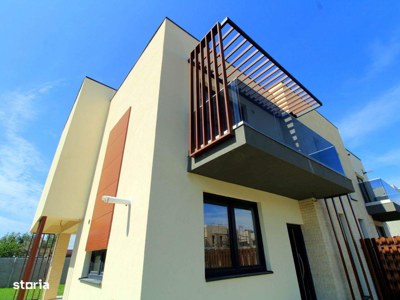 Vila tip duplex, 358mp teren, ansamblu residential, Calea Bucuresti