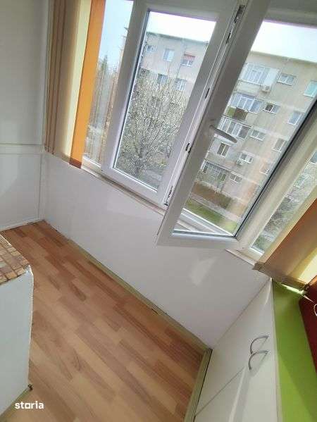 Închiriez apartament zona Nord - Imagine principală: 5/6