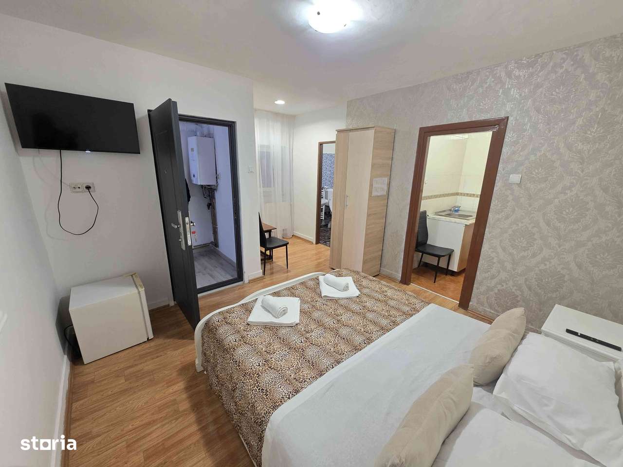 Apartament doua garsoniere centru istoric Brasov-0