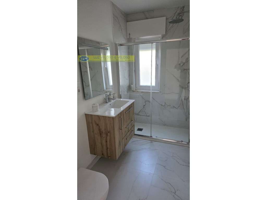 T2 Serra das Minas, remodelado, Arrecadação/Garagem-34