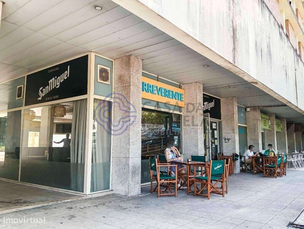 Snack bar para trespasse, em frente ao ISMAI na Maia - Grande imagem: 2/25
