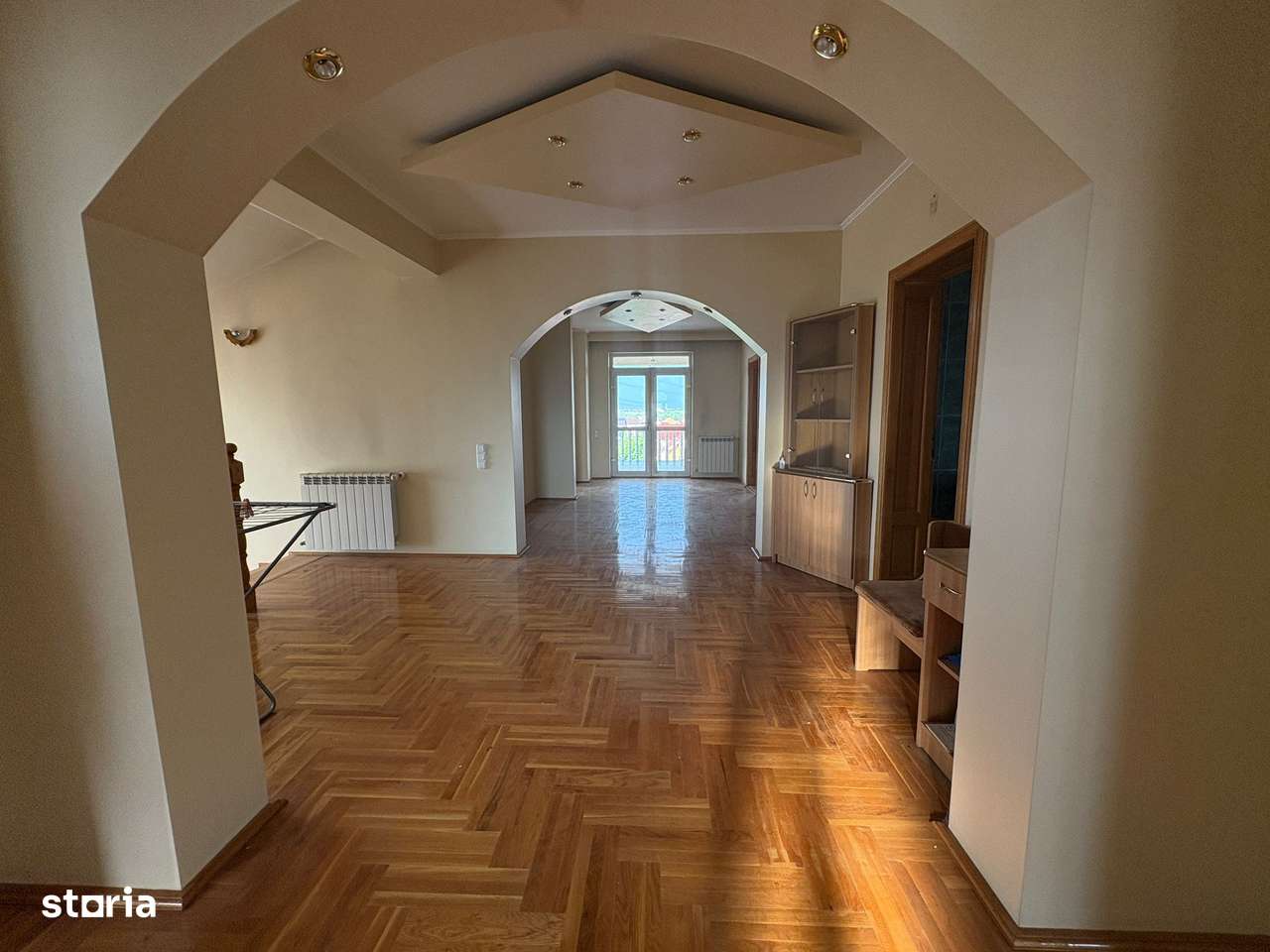 GAMINVEST Vila cu 13 camere si 3000 mp teren in Sanmartin,Bihor,V4221 - Imagine principală: 3/12