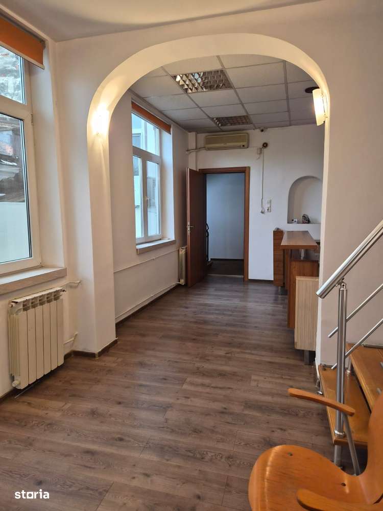 De vanzare Vila individuala, 9 camere, Mosilor - Eminescu, sector 2-1