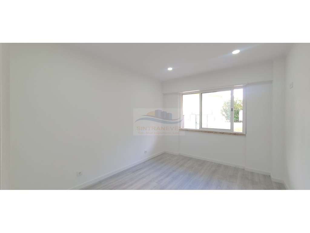 Fantástico T2+1 totalmente remodelado com suíte em Praceta sossegad... - Grande imagem: 5/20