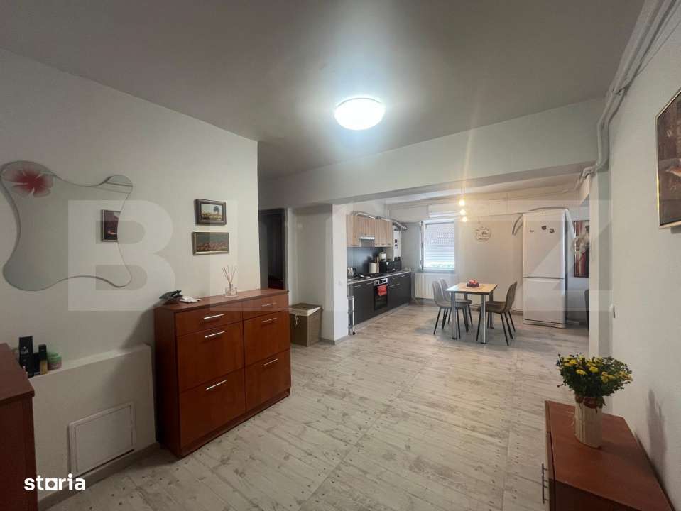 Apartament cu 3 camere, 100 mp, zona Segarcea - Imagine principală: 4/15