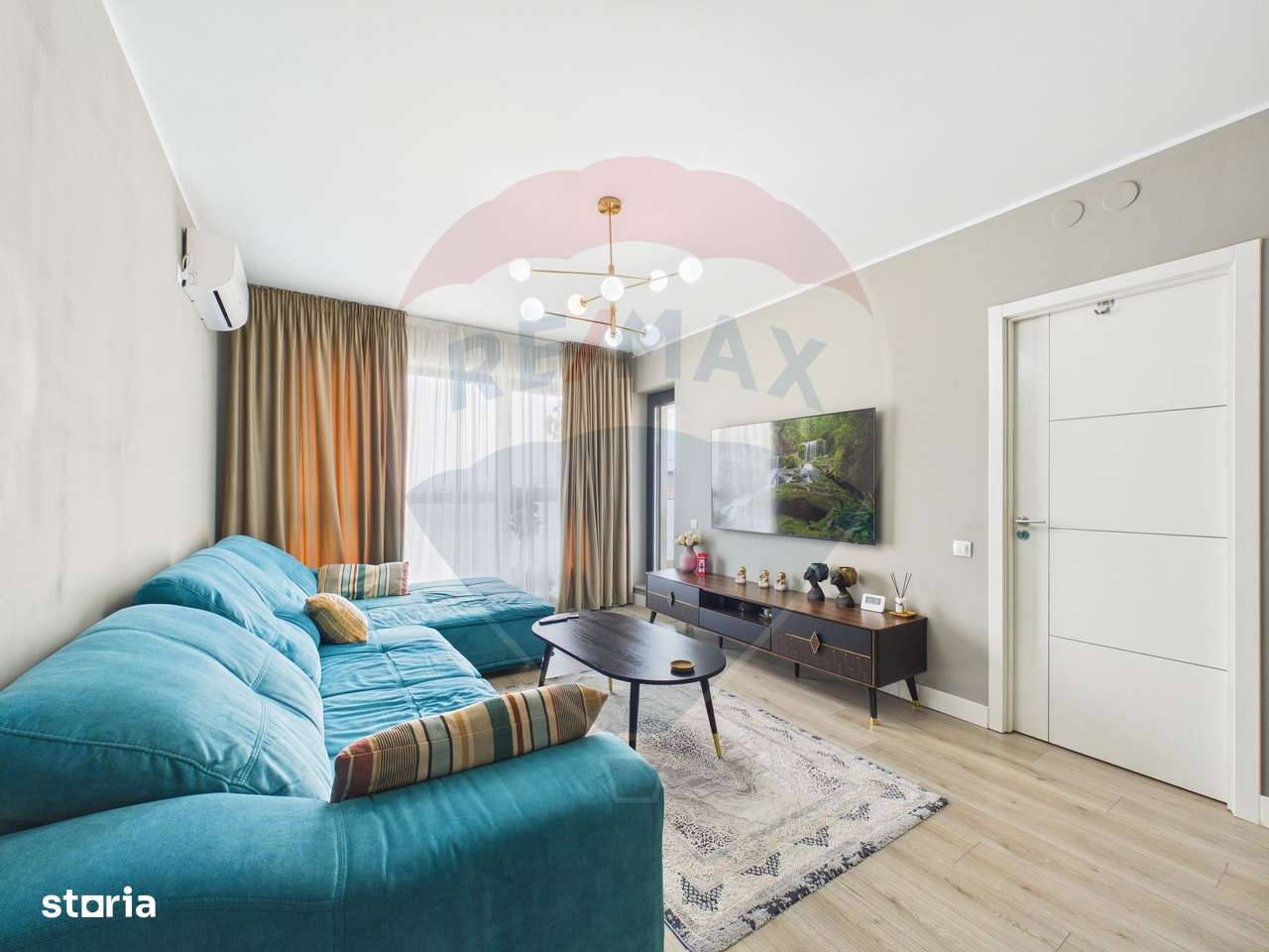Apartament cu 3 camera de vanzare in zona Aviatiei
