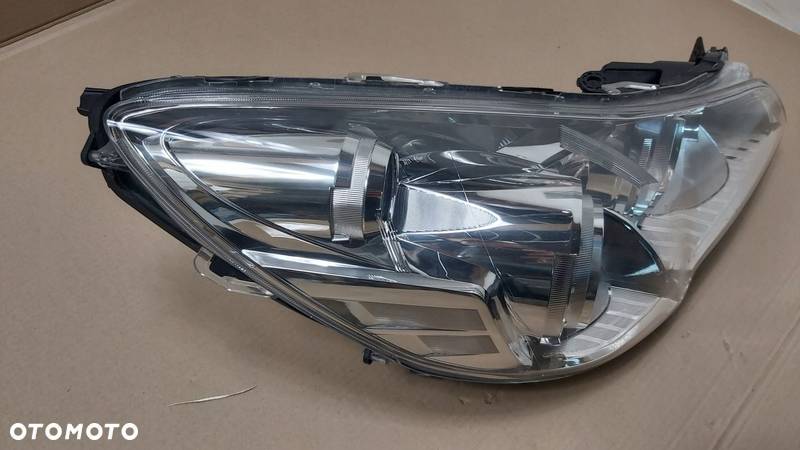 LAMPA PRZÓD PRAWA SUBARU LEGACY OUTBACK V 5 - 3