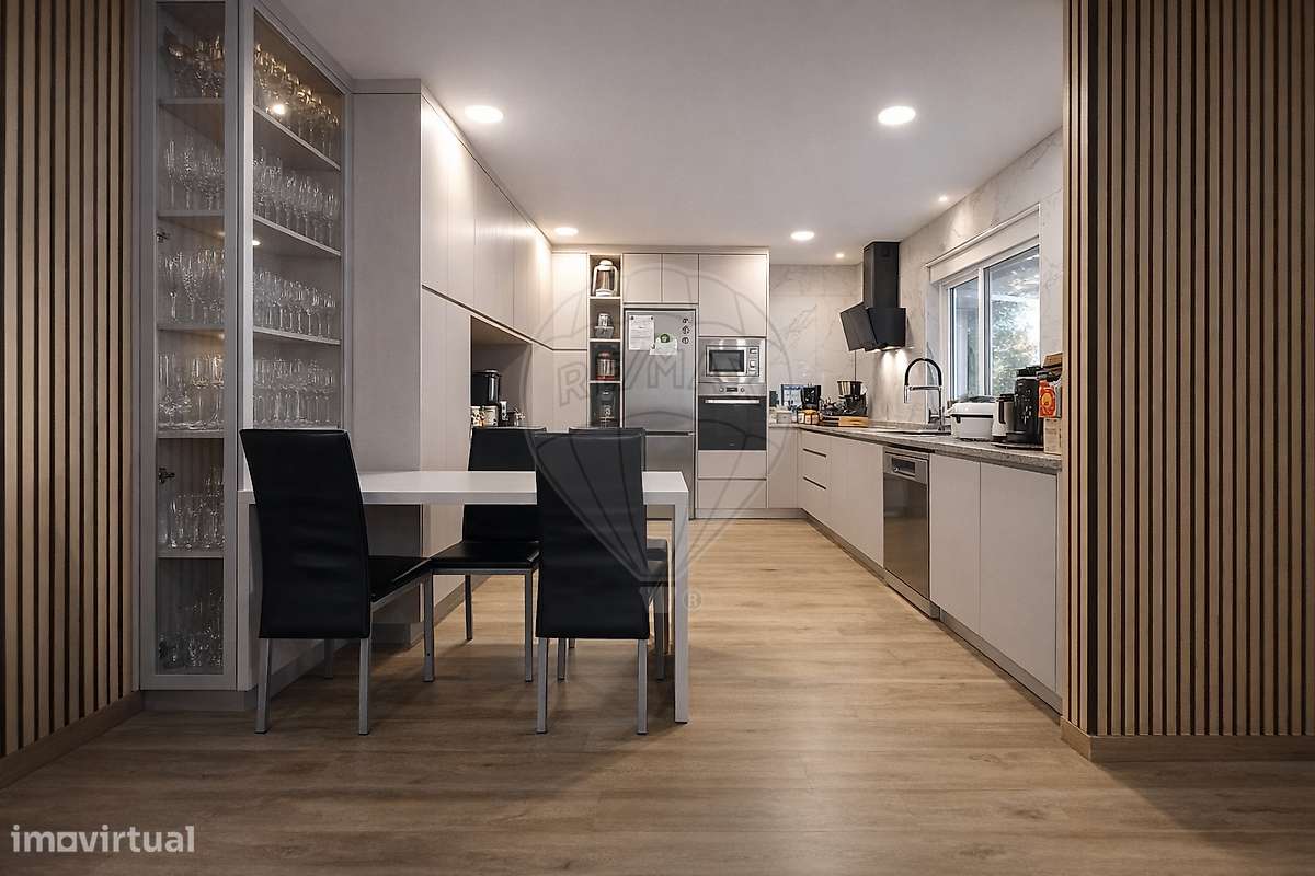 Moradia T4 para venda - Grande imagem: 2/22