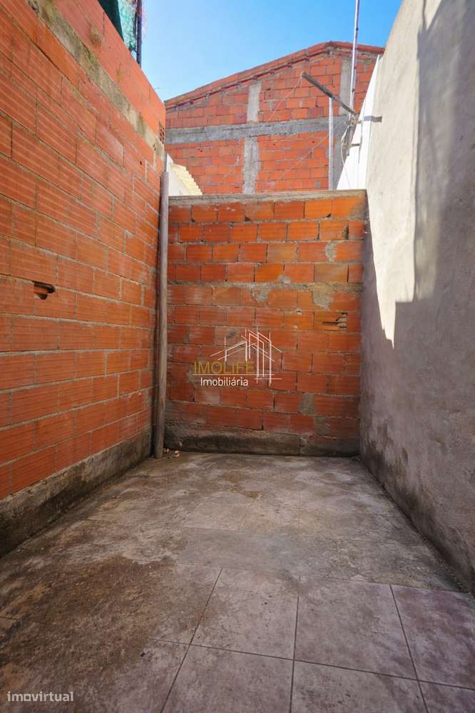 Moradia T1 para remodelar-11