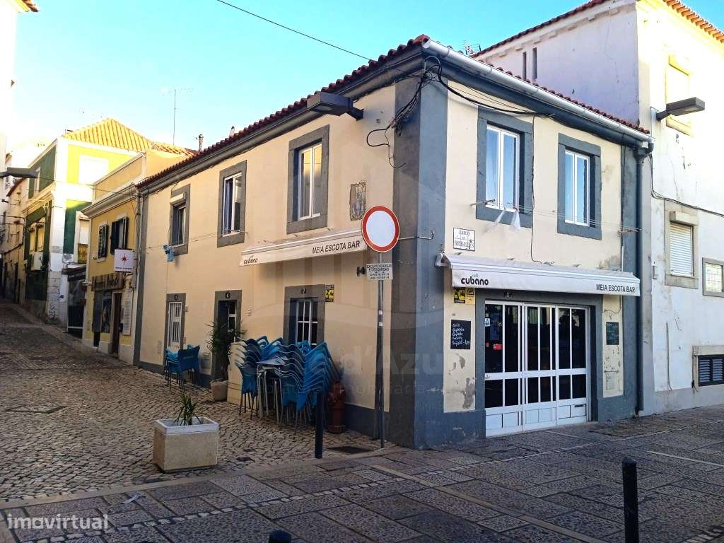 Prédio em Sesimbra junto á praia - Grande imagem: 2/15