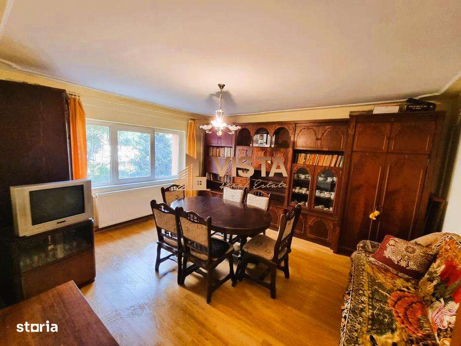 Apartament 3 camere, 2 bai, decomandat. Zona Racadau,Parcul Trandafiri - Imagine principală: 1/9