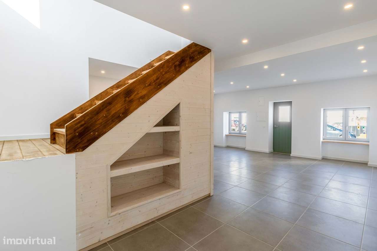 MORADIA RENOVADA EM BARÃO DE S. MIGUEL - Grande imagem: 5/17