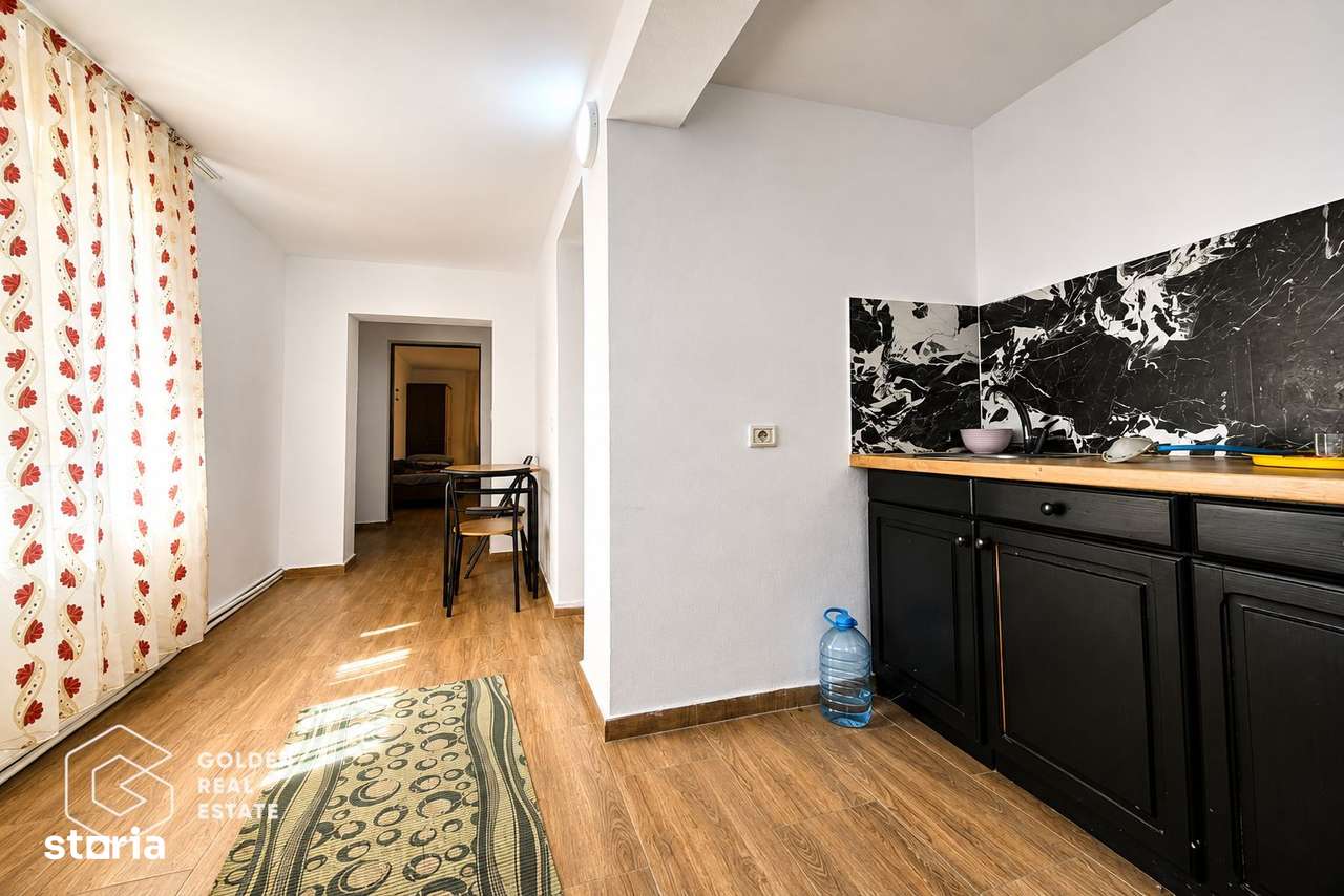 Casa cu 2 corpuri de cladire, oras Lipova-5