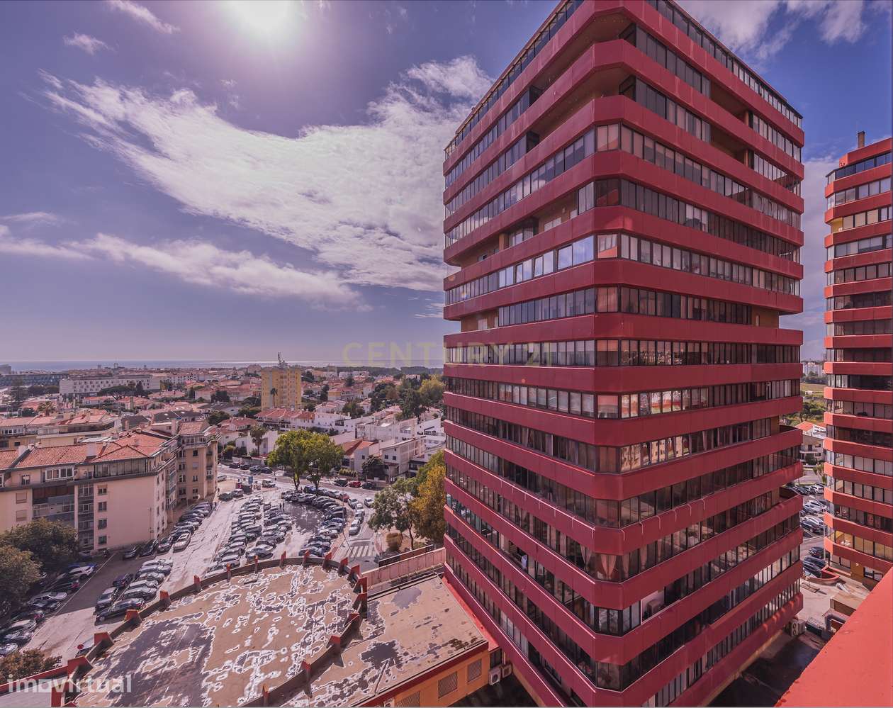 Oportunidade de Investimento | T3 + Estacionamento + Loja Arrendada |-0
