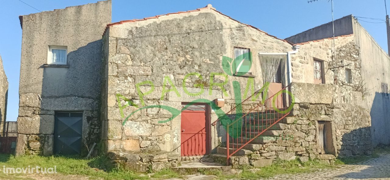 Casa rústica em Adobispo, Penedono