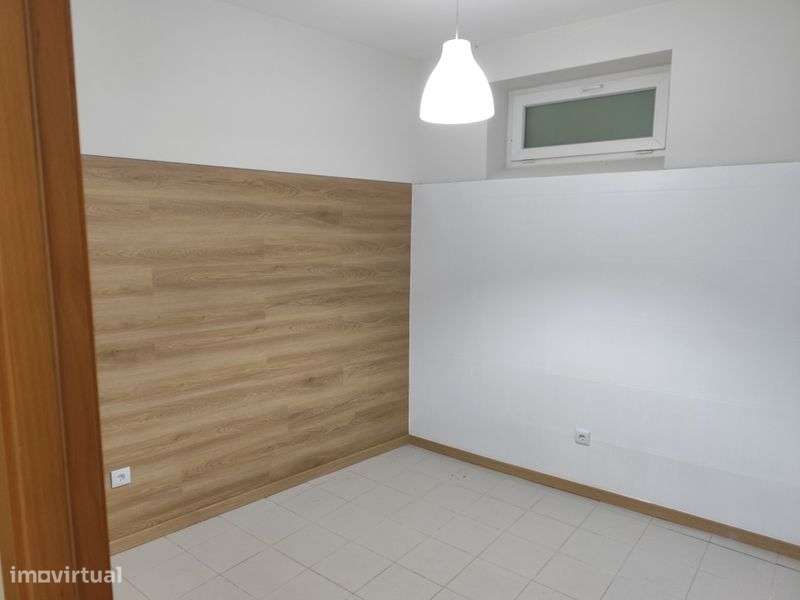 Arrendo casa independente T2 em Barcelinhos - Grande imagem: 4/12