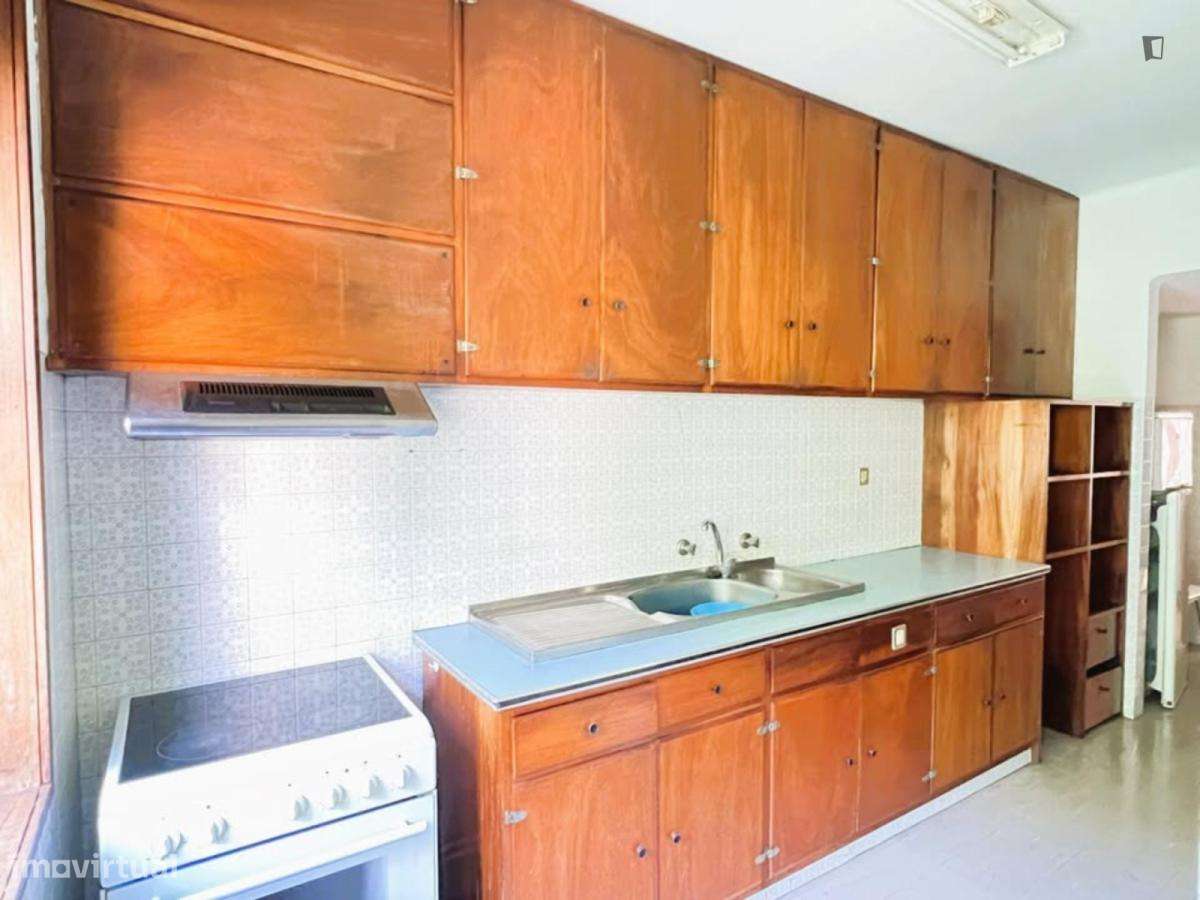 Quarto - localizado em Montes Claros Coimbra - Grande imagem: 3/6