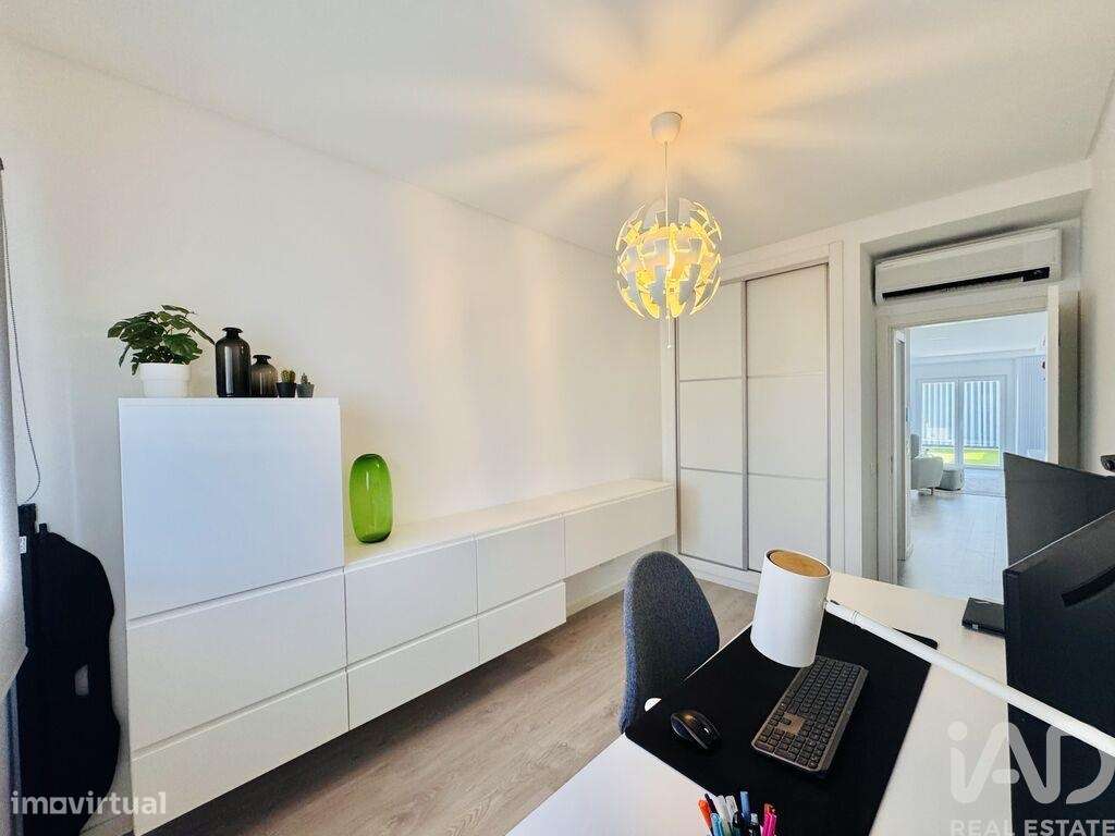 Casa / Villa T4 em Seixal, Arrentela e Aldeia de Paio Pires de 140,00 - Grande imagem: 4/25