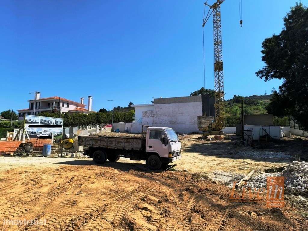 Lote de terreno com PROJETO APROVADO em Torres Vedras - Grande imagem: 5/8