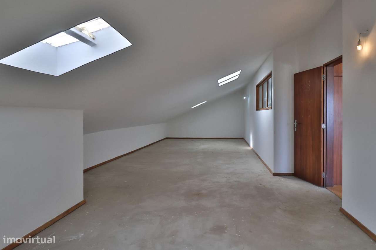 Moradia Isolada  com 3.400 m²  – Potencial único perto do Baleal - Grande imagem: 4/31