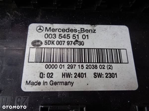 SKRZYNKA BEZPIECZNIKÓW SAM MERCEDES C W203 2.2D 0- - 5