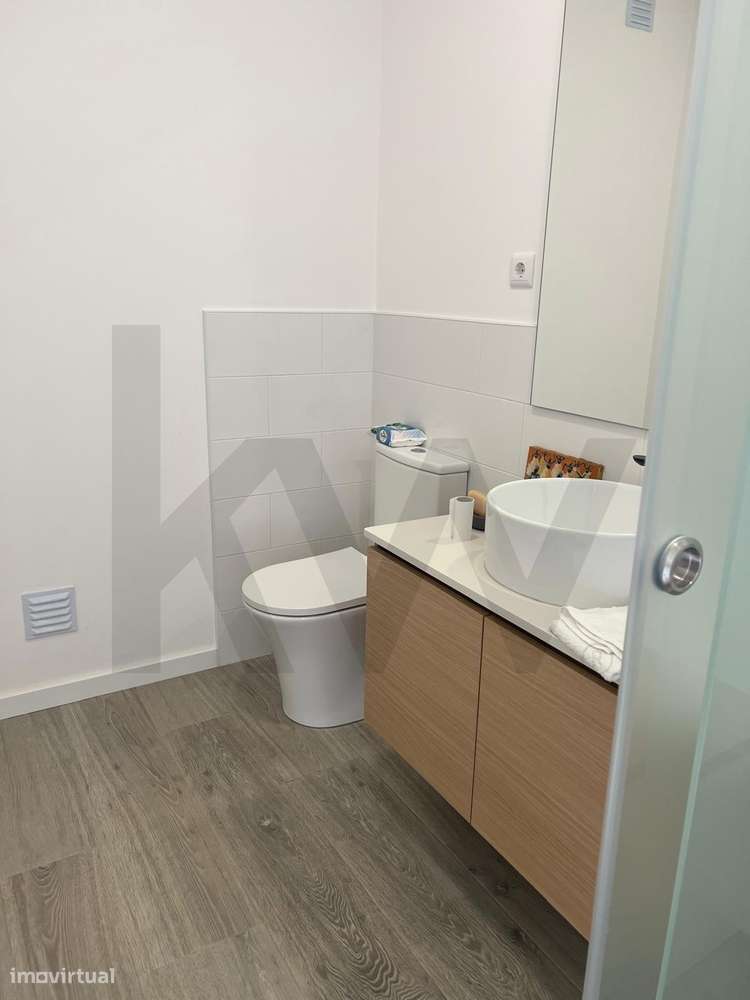 Venda moradiia T3 com terreno de 11.520m2, Isolada com piscina em A-24