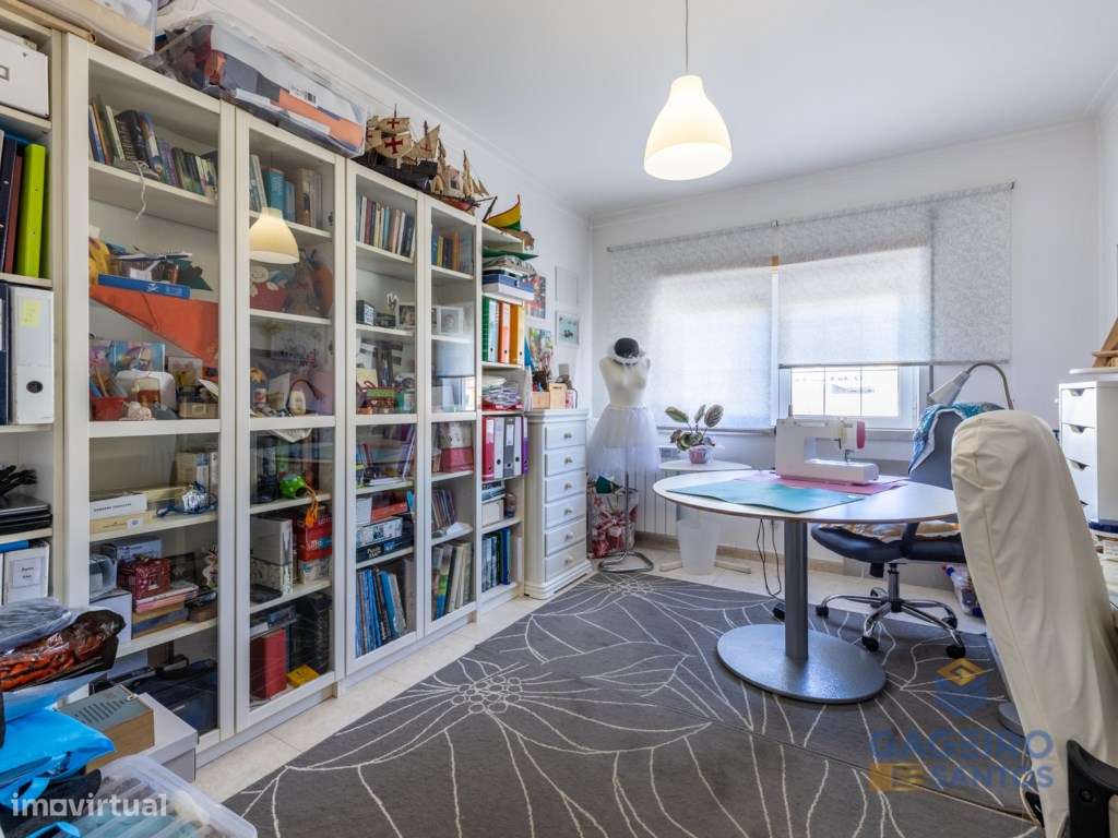 Moradia Independente T4 +1 em São Martinho do Porto-31