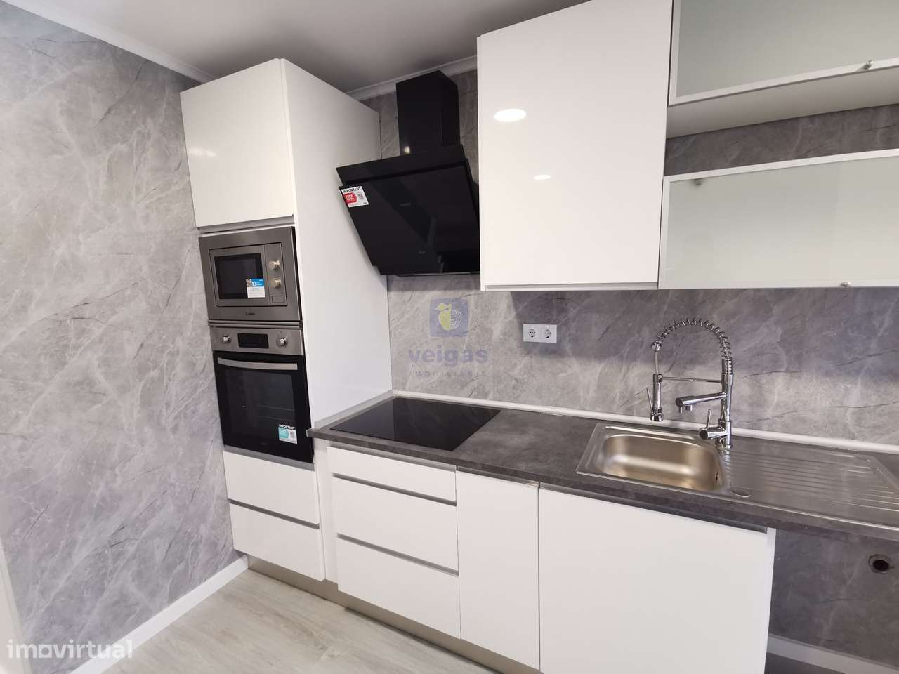 Oeiras T2  com 2 wcs  e Elevador Varanda e Arrecadação, com Boas áreas - Grande imagem: 5/29