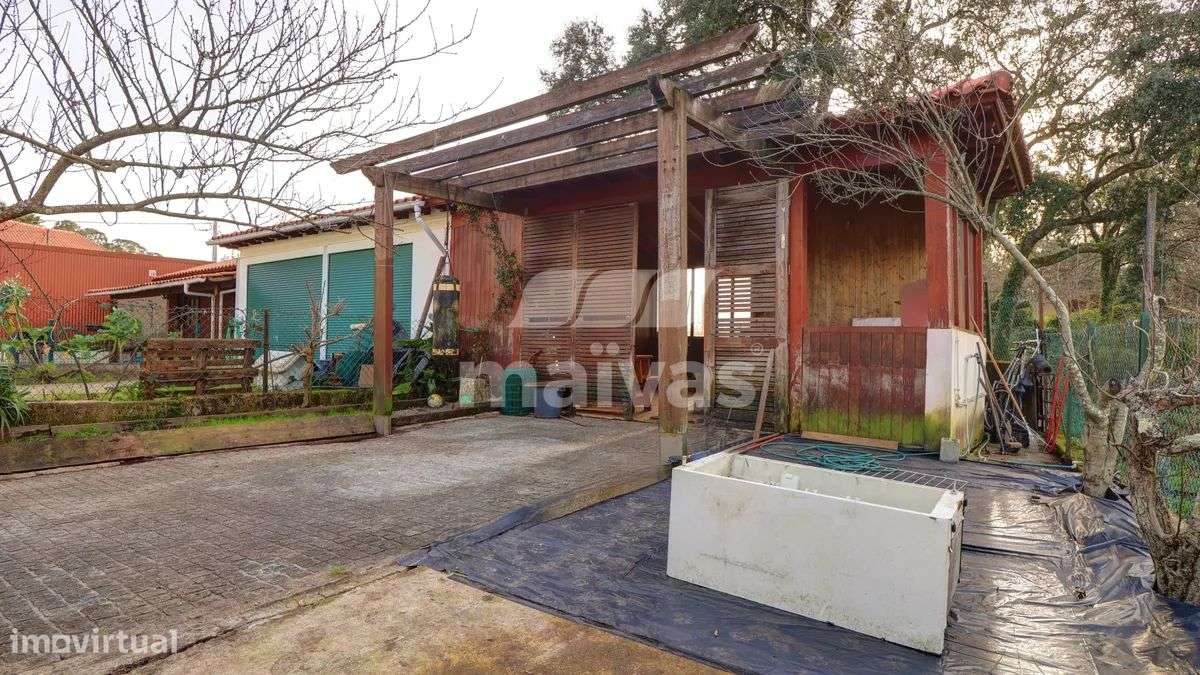 ANDAR MORADIA T3 COM TERRAÇO E GARAGEM PARA TRÊS CARROS-30