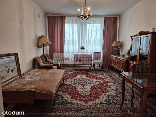 Oryginalne mieszkanie 73 m2 przy Placu Konstytucji-1