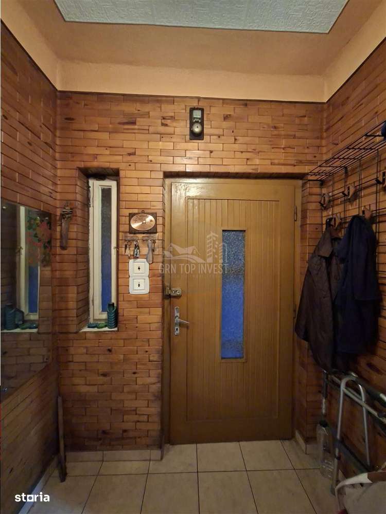 Casa 4 camere pivnita curte individuala Zona Lazaret-15