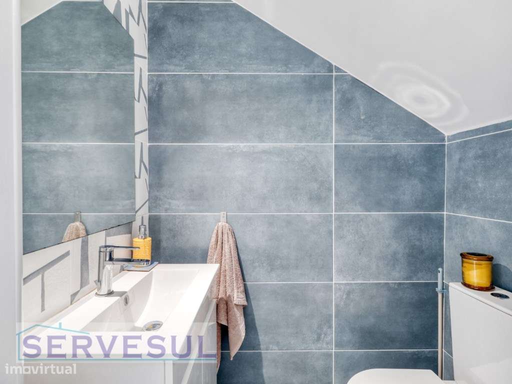 Moradia Nova e Moderna composta por 3 pisos com 2 quartos, com 91 m...-9