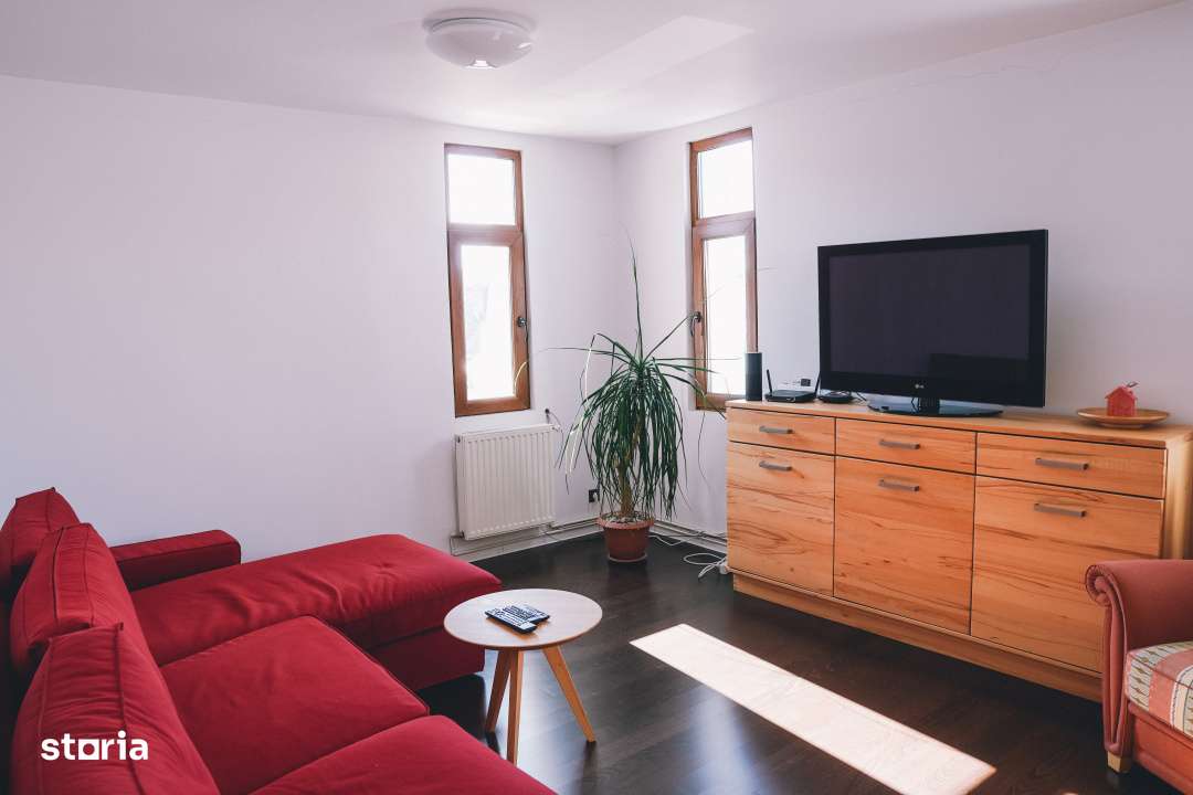 Apartament 3 camere superb, gata renovat – Centrul Istoric Sibiu!-0