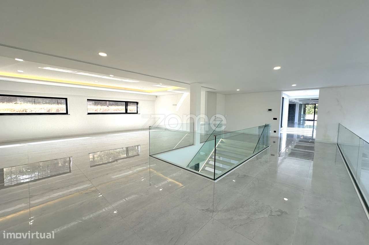 Moradia isolada de Luxo com Vista ao Rio no Marco de Canaveses. - Grande imagem: 4/56