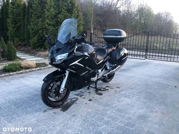 Yamaha FJR - 2