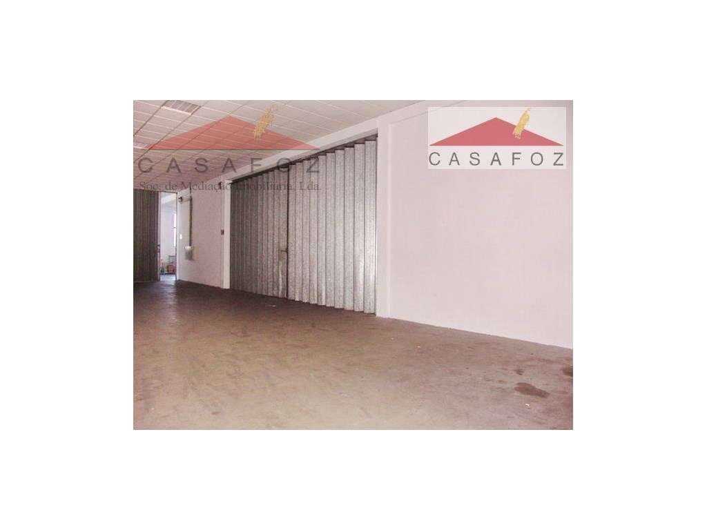 Porto - Arrendamento Armazém - Grande imagem: 4/6