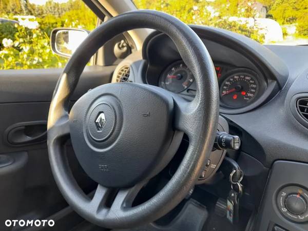 Renault Clio 1.2 TCE Wind - 21