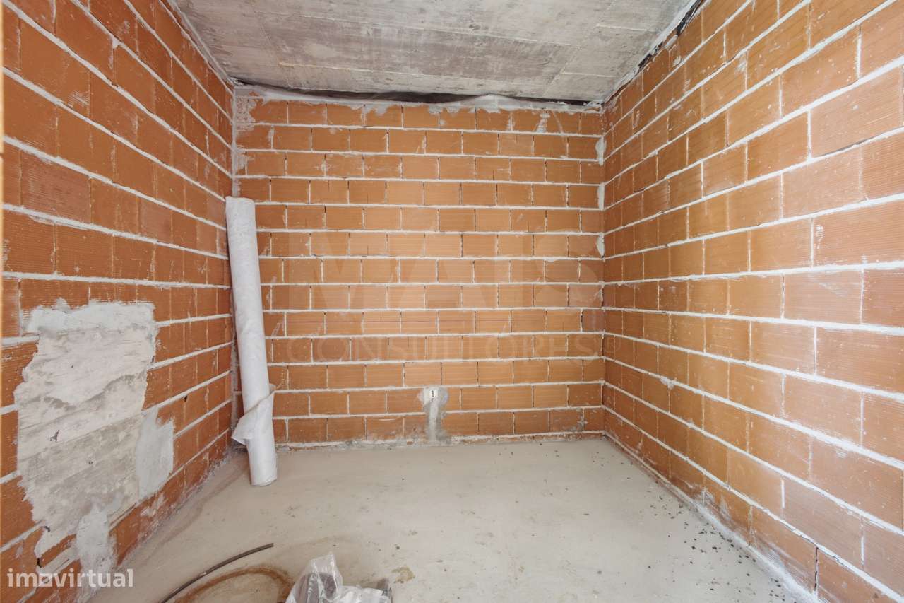 Moradia T4 com piscina em lote de 759m2 em Amoreira Óbidos-31