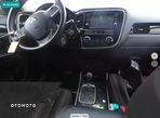 Mitsubishi Outlander 2.4 4WD CVT Instyle - 13