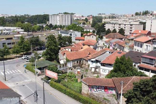 Propriedade única no centro de Guimarães-10