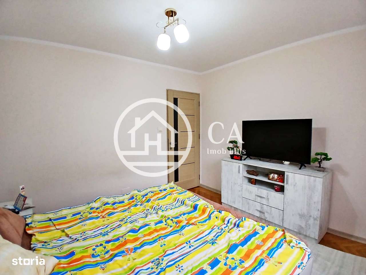 Apartament de vanzare cu 4 camere in Rogerius, Oradea - Imagine principală: 4/8