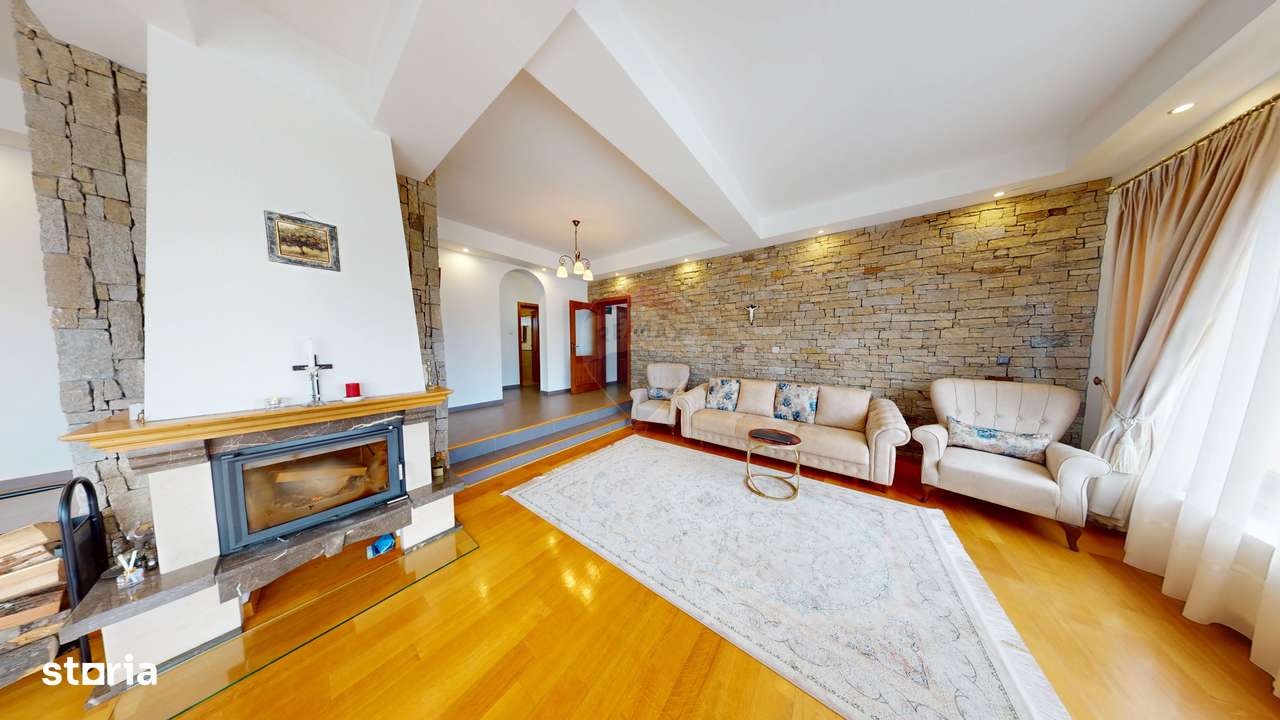 Casă / Vilă de Lux cu 5 camere de vânzare-0